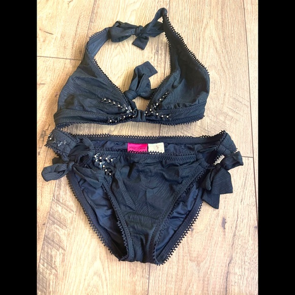 Betsey Johnson Other - BETSEY JOHNSON BLACK BIKINI SET SZ MEDIUM